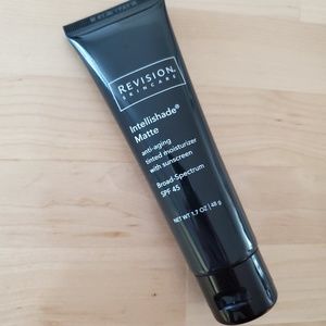 Revision Skincare Intellishade Matte